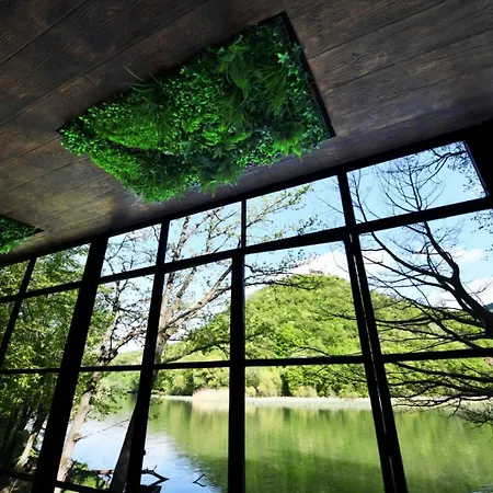 Luxury Medjuvrsje * Meduvrsje