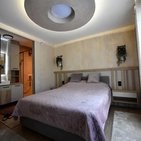 Luxury Medjuvrsje *